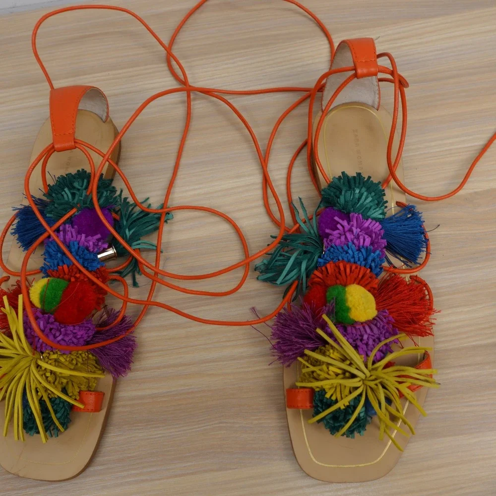 Zara Womens Gladiator Sandals 39 8.5 Y2K Boho Summer Festival Pom Pom Tassel